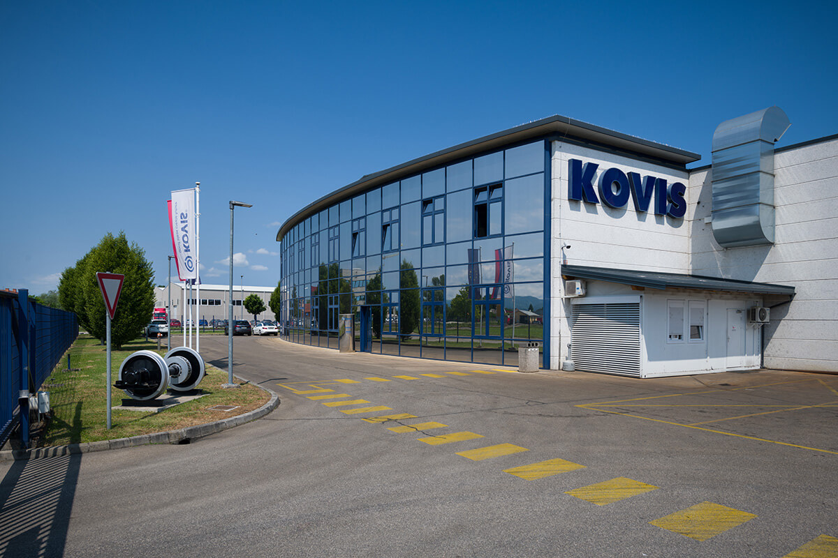 Kovis Transporti site entrance